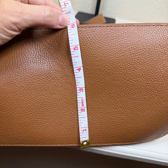 Michael Kors Mercer Medium Top Zip Multi-Function Tote w/COA - one minor callout - Picture 5 of 16